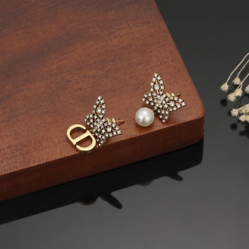 chr1st1an D10r earrings